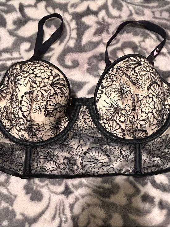 Victoria's Secret Other - Victoria's Secret Black Floral Lace Longline Bra on Nude